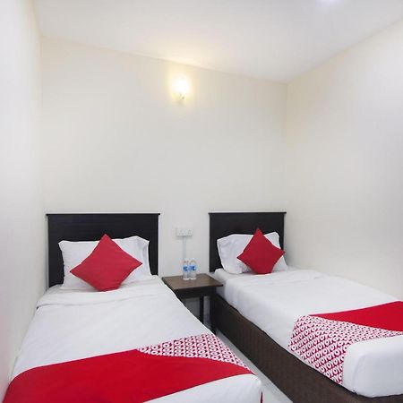 Oyo 91130 Hotel 91 Bukit Mewah カジャン エクステリア 写真
