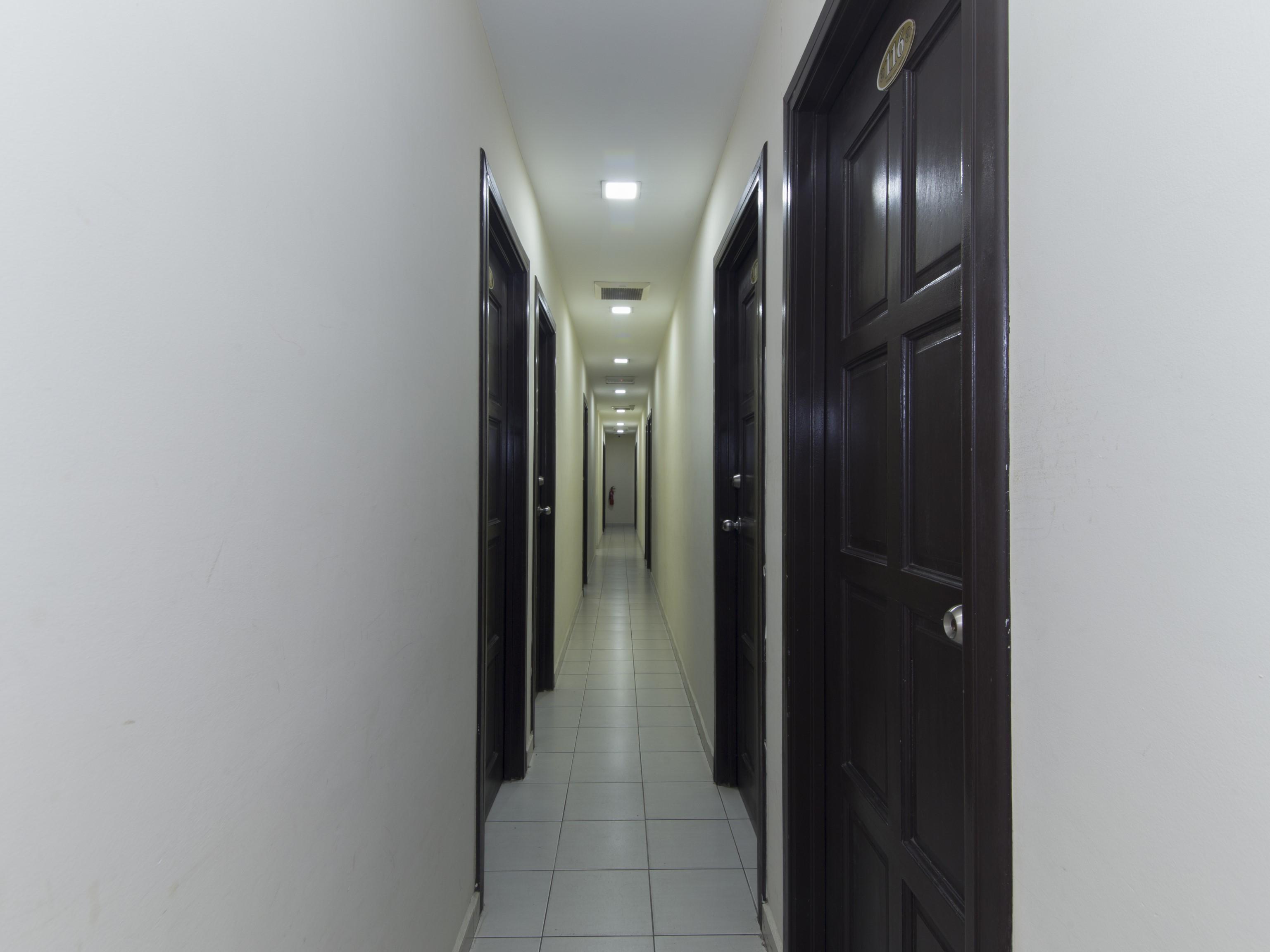 Oyo 91130 Hotel 91 Bukit Mewah カジャン エクステリア 写真