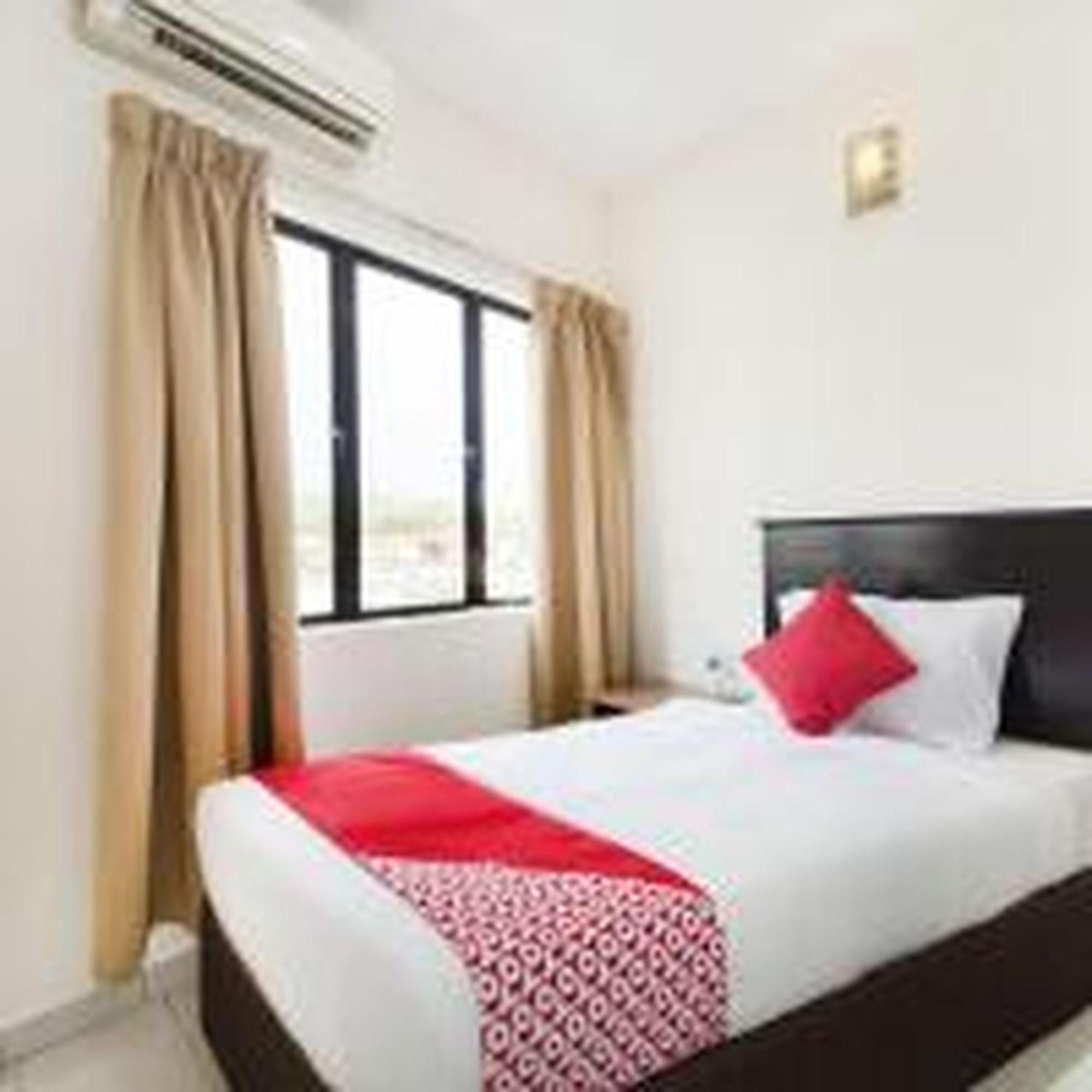 Oyo 91130 Hotel 91 Bukit Mewah カジャン エクステリア 写真