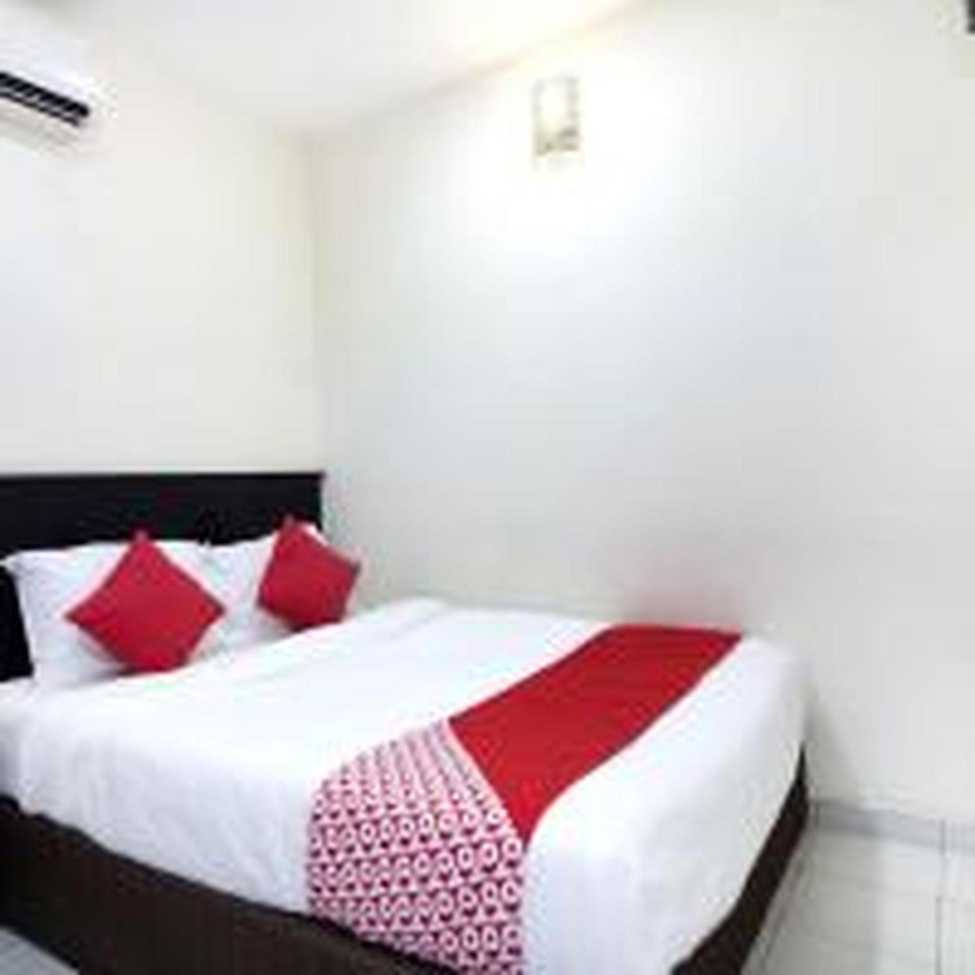 Oyo 91130 Hotel 91 Bukit Mewah カジャン エクステリア 写真