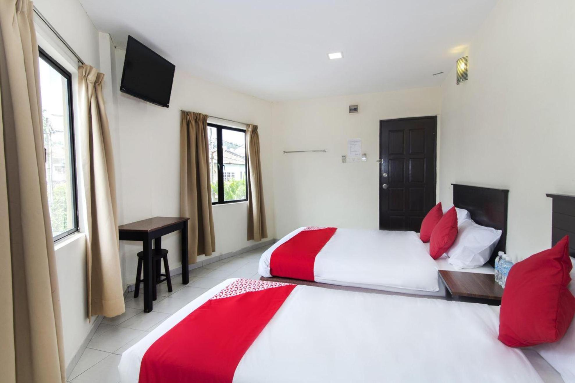 Oyo 91130 Hotel 91 Bukit Mewah カジャン エクステリア 写真