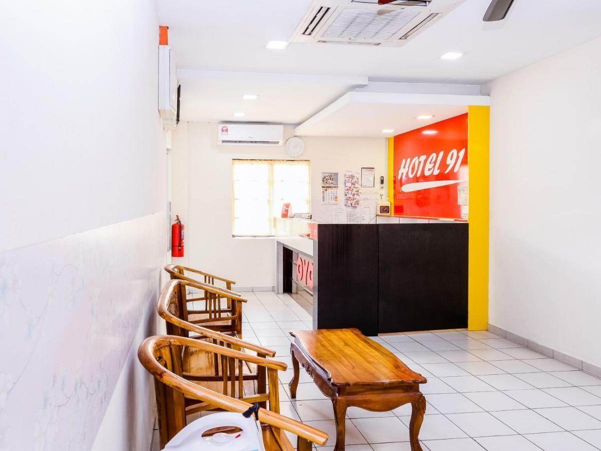 Oyo 91130 Hotel 91 Bukit Mewah カジャン エクステリア 写真